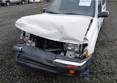 2000 Toyota Tacoma из США, поврежденный, VIN 5TEVL52N7YZ715176